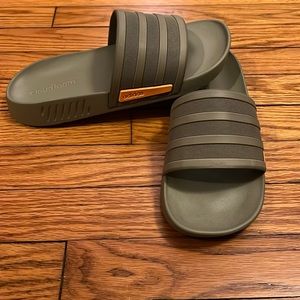 Adidas cloud foam slides!✨